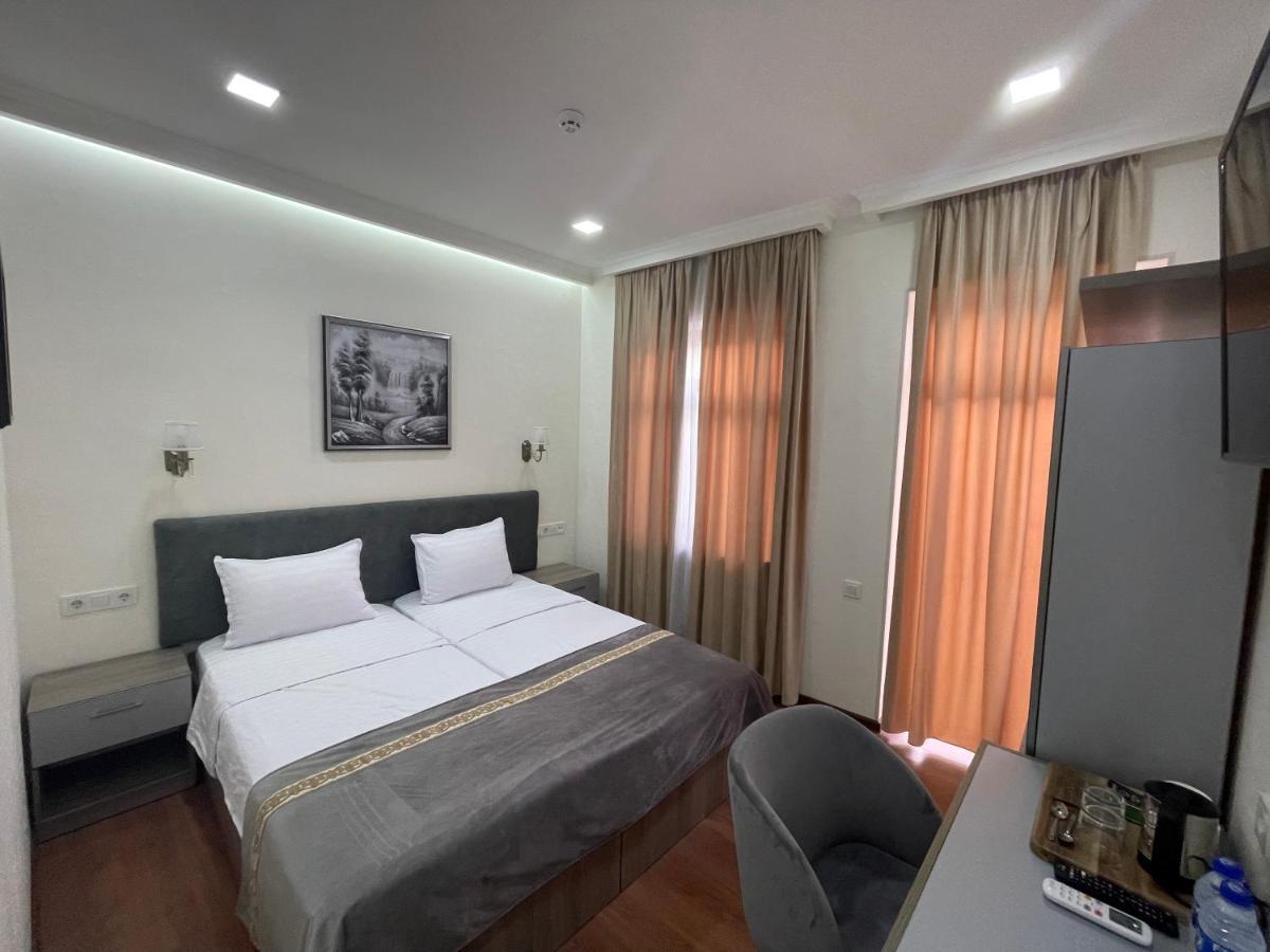 Registon Saroy Hotel Samarkand Bagian luar foto