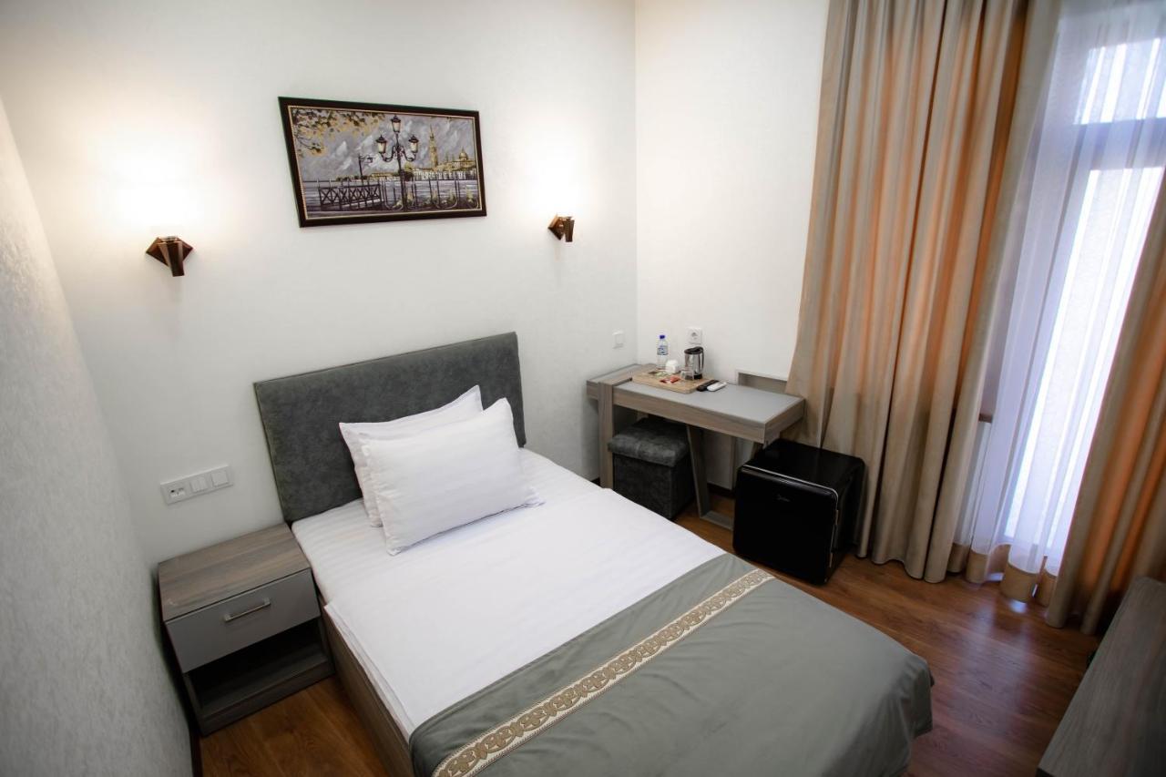Registon Saroy Hotel Samarkand Bagian luar foto