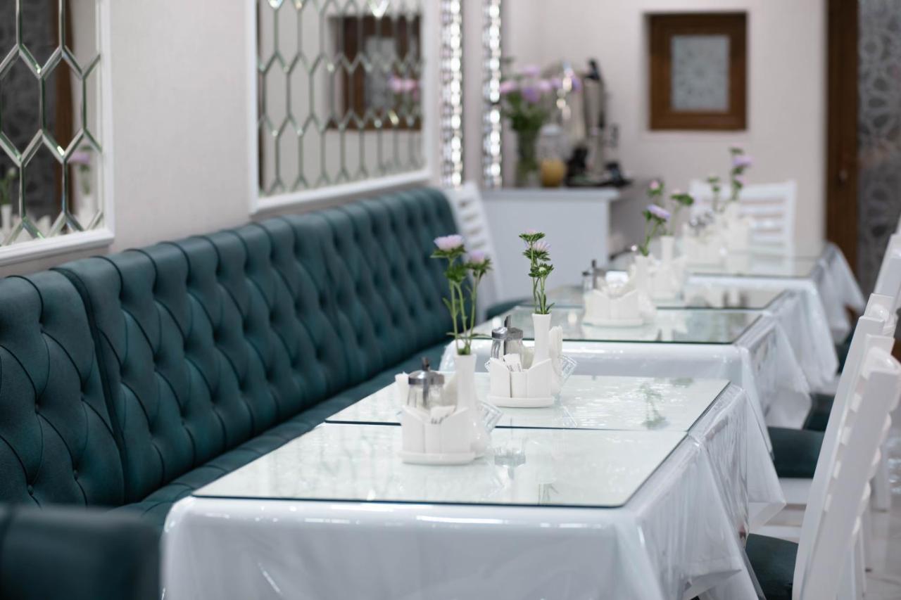 Registon Saroy Hotel Samarkand Bagian luar foto