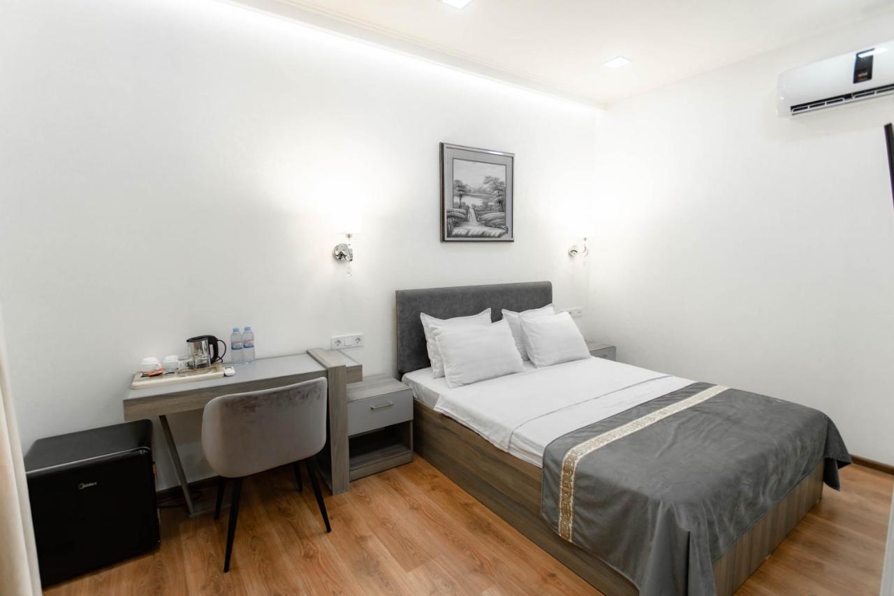 Registon Saroy Hotel Samarkand Bagian luar foto