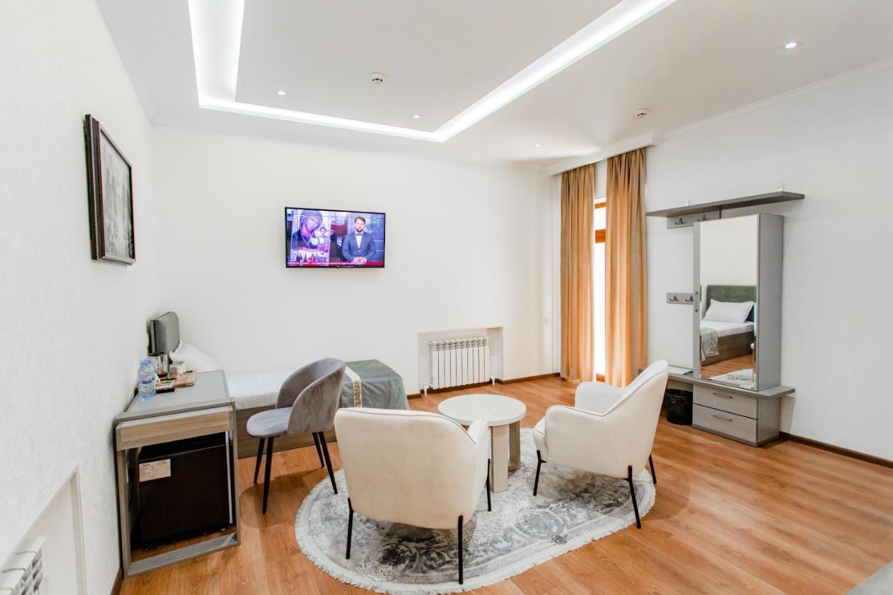 Registon Saroy Hotel Samarkand Bagian luar foto