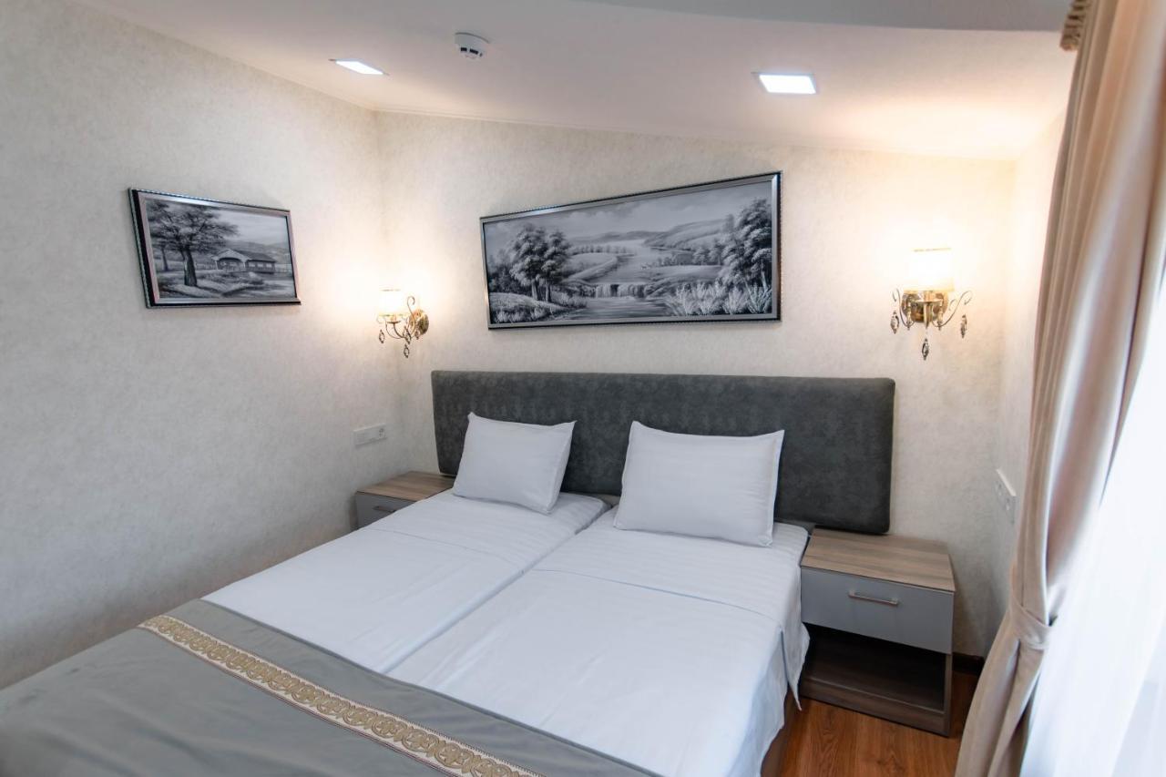 Registon Saroy Hotel Samarkand Bagian luar foto